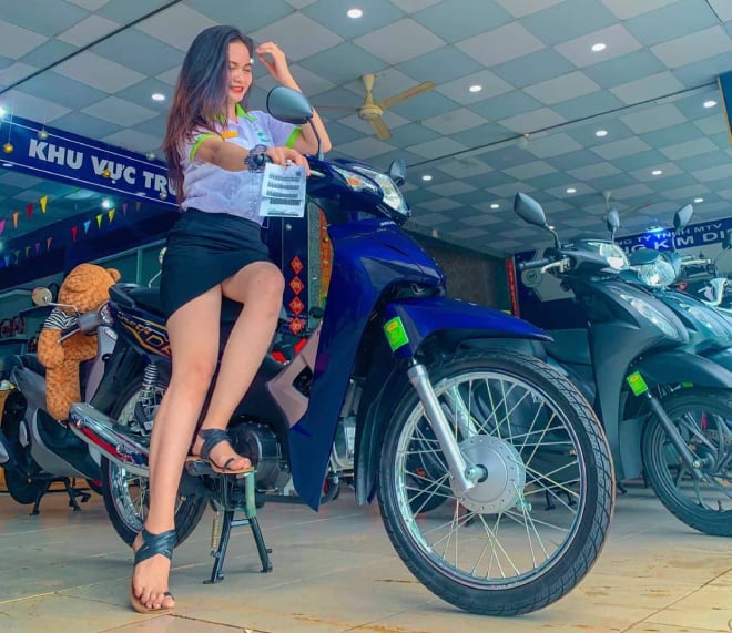 Đi xe số tán gái
